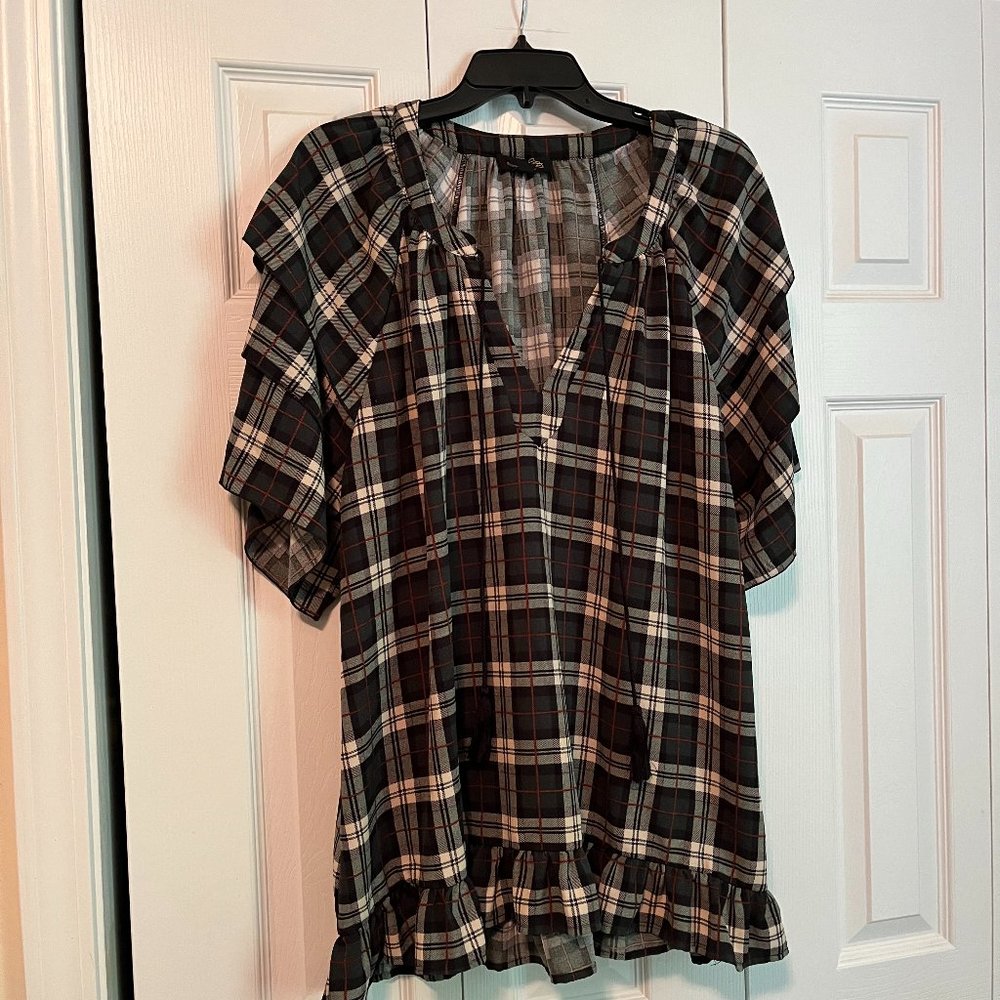 Shirt - Picture 1 of 2